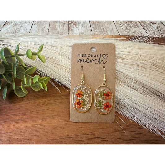 Delicate Dried Flower Resin Earrings