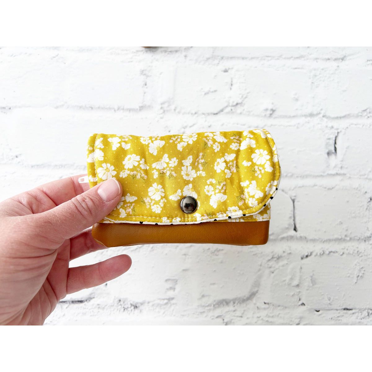 Floral Fabric Card Wallet for Women or Girls | 3 Color Options!